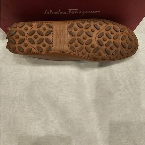 Salvatore Ferragamo Women’s Tan Leather Bit-Detail Driving Loafers - Picture 4 of 6